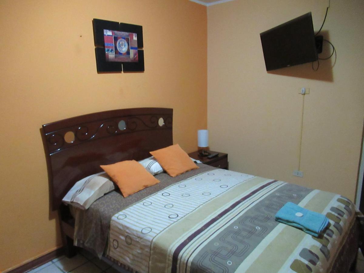 Kurmi Hostel Lima Airport Buitenkant foto