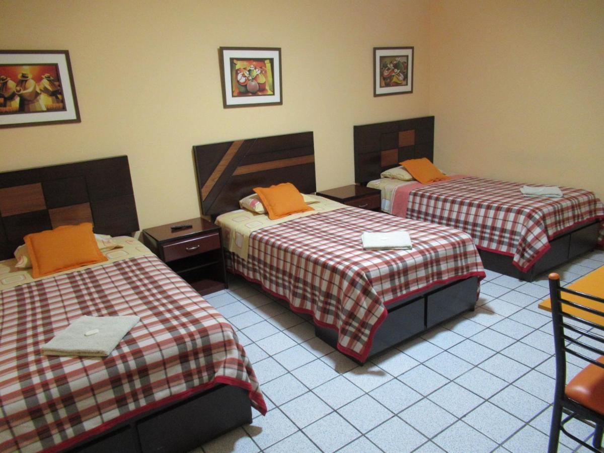 Kurmi Hostel Lima Airport Buitenkant foto
