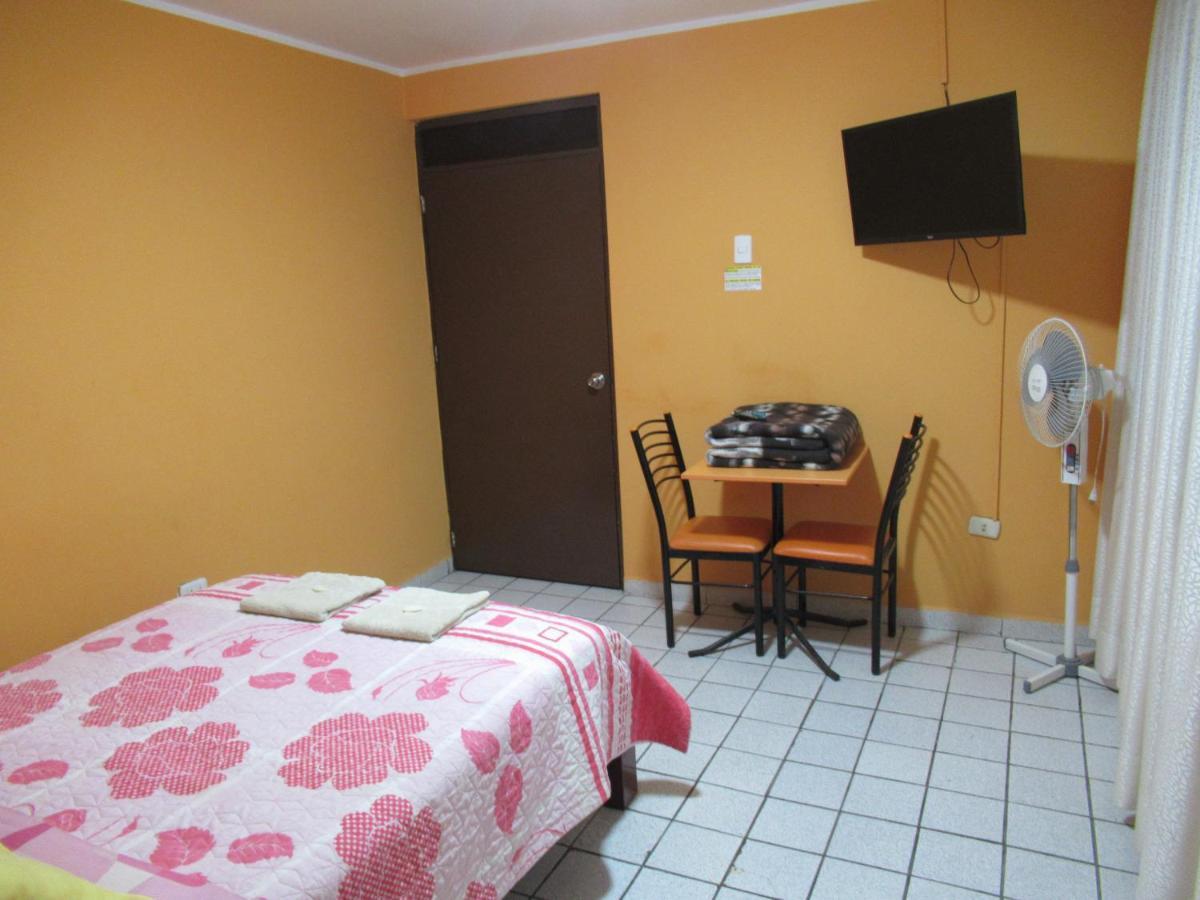 Kurmi Hostel Lima Airport Buitenkant foto