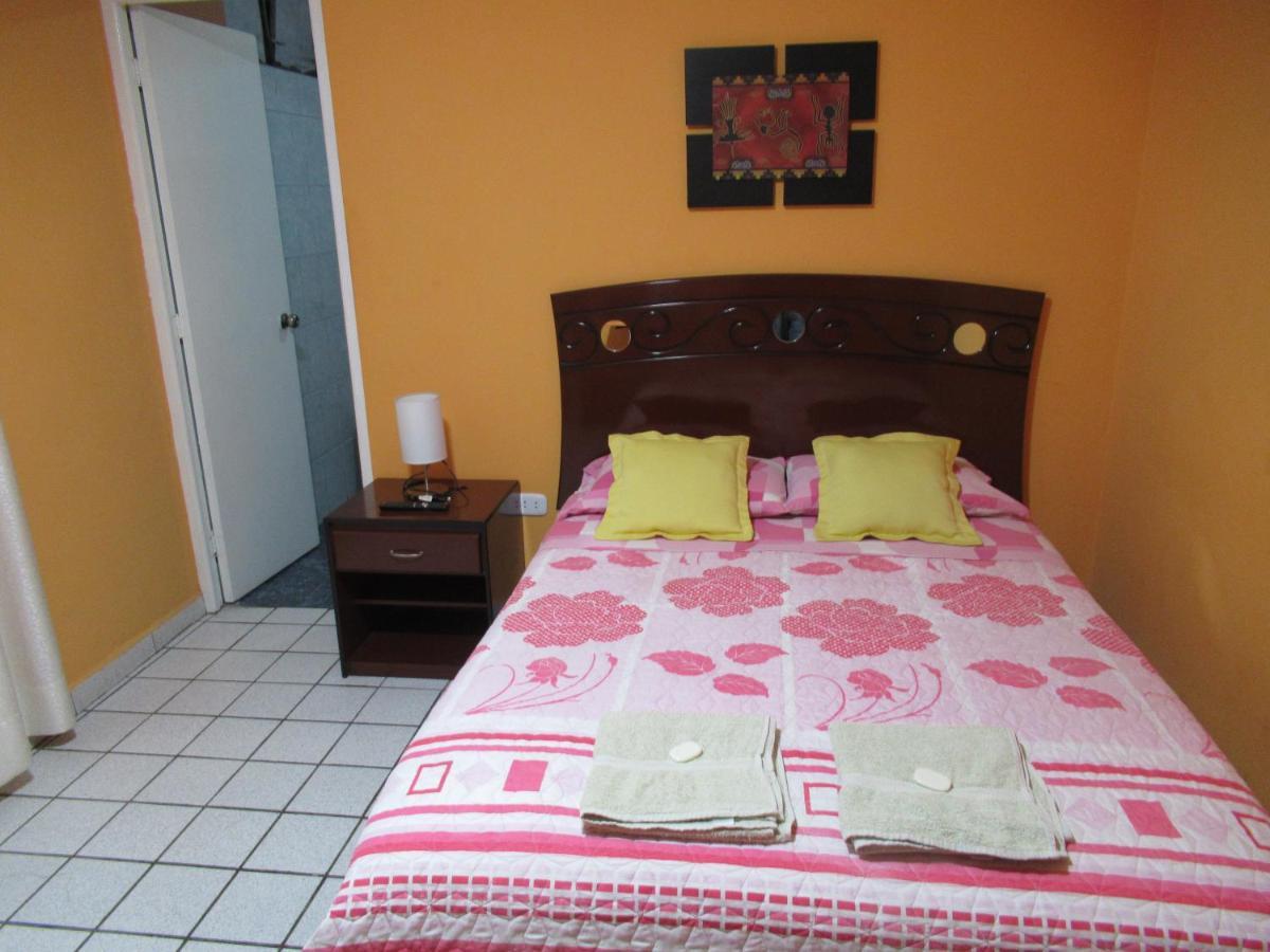Kurmi Hostel Lima Airport Buitenkant foto