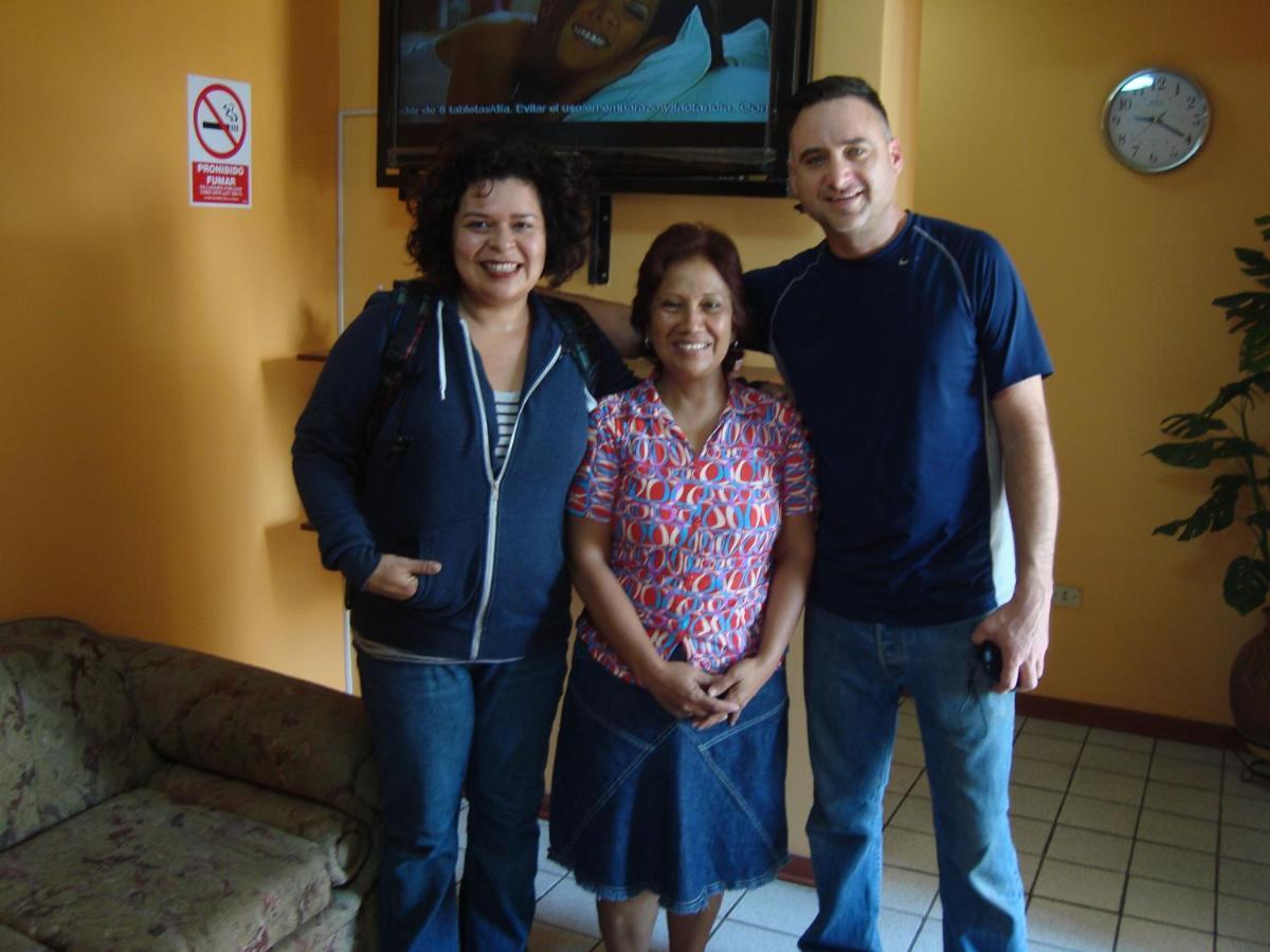 Kurmi Hostel Lima Airport Buitenkant foto
